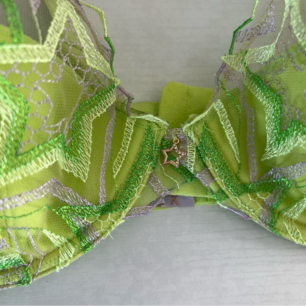 Savage X Fenty Shining Star lime green Embroidered Unlined Demi Bra size 38DD - Picture 5 of 12